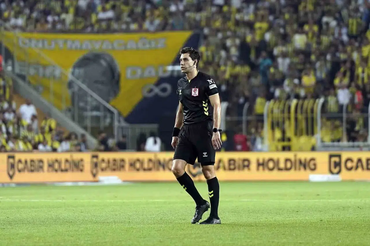 FIFA kokartlı hakemler açıklandı! Konyalı hakem de listede