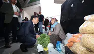 AK Parti Konya pazara indi! Vatandaş ve esnafla buluştu