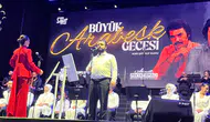 Selçuklu’da arabesk gecesine yoğun ilgi! Ünlü sanatçının oğlu Konyalılara seslendi