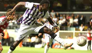 Konyaspor'un eski forveti, 38 yaşında 1. Lig'i sallıyor