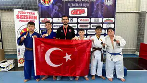 Selçuklu'dan Makedonya'da 5 madalya birden