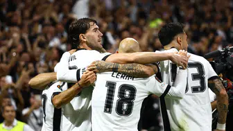 Beşiktaş, Fransız ekibini evinde farklı geçti