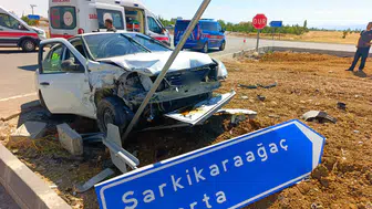 Konya’da iki araç birbirine girdi! 7 yaralı