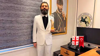 Akif Manaf’a Sanat ve Barış Ödülü! “Her günümüz barışla başlamalı”