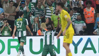 Bursasporlu oyuncu, adını Türk futbol tarihine yazdırdı