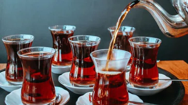 Çay tiryakileri dikkat! Vücudunuzdan su gidiyor olabilir...