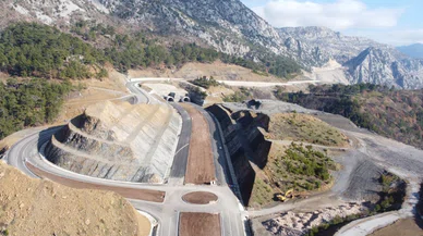 Konya- Antalya yolunda o tünel ulaşıma kapatıldı!