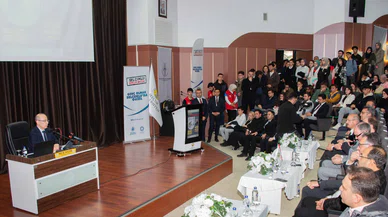 Neden yeni anayasa? Selçuk'ta konuşuldu...
