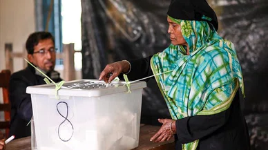Bangladeş'teki genel seçimde seçmenlerin yalnızca yüzde 40'ı sandığa gitti