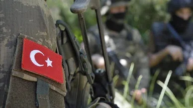 Sıcak Haber: Araç kazasında yaralanan bir asker şehit oldu!