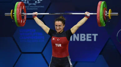 Konyalı halterciden bronz madalya