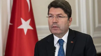 Adalet Bakanı Tunç, çocukların 23 Nisanı'nı kutladı