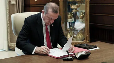 6 üniversiteye rektör atandı! Kurumlarda bazı isimler görevden alındı
