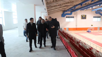 Konya’da yapılan yeni spor salonu, açılış için gün sayıyor