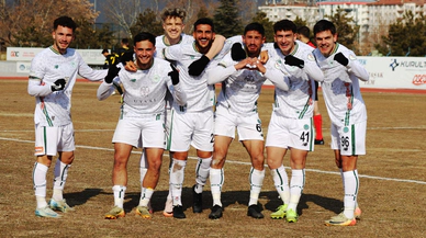 1922 Konyaspor'da oyuncuları sevince boğan karar