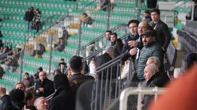 Konyaspor-Trabzonspor maçında VIP tribünde forma gerginliği