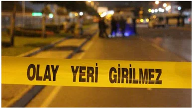 Karaman’da Freni Boşalan Araç Geri Geri Gidip Park Halindeki Otomobillere Çarptı