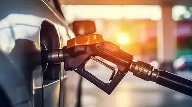 Motorine Zam Geldi! 2 TL’yi Aşan Artış Cebinizi Yakacak: İşte İl İl Yeni Fiyatlar