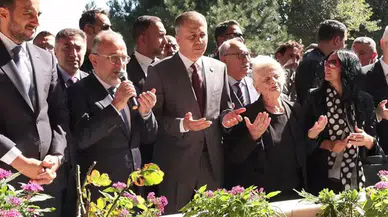 Adnan Menderes ölümünün 64'üncü yıl dönümünde mezarı başında anıldı