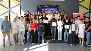 Konya’da liseliler kolları sıvadı! Yapay zeka ve robotik eğitiminden geçtiler