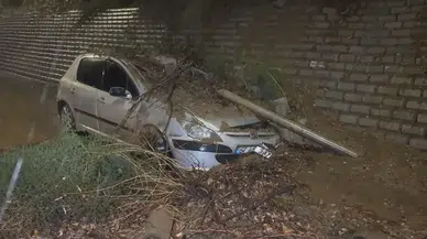 İstanbul’da sağanak yağış felaketi! Vatandaşlar mahsur kaldı