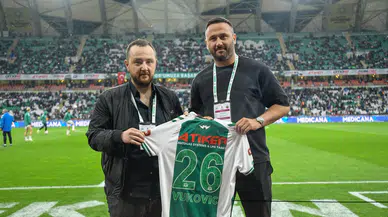 Konyaspor, efsane oyuncusunu onurlandırdı