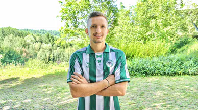 Konyaspor ile davalık olmuştu! Ülkesine döndü