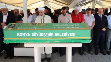 Konya’nın tanınmış ismi Halis Nükte son yolculuğuna uğurlandı