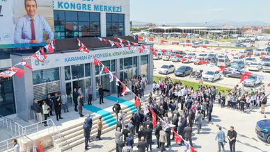 Kitapseverlerin beklediği etkinlik başladı! Karaman’da yoğun katılım
