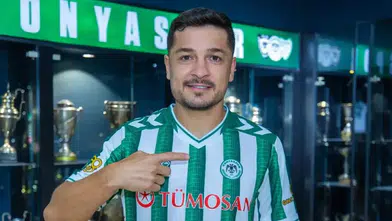 Konyaspor'da son günde sağ bek transfer