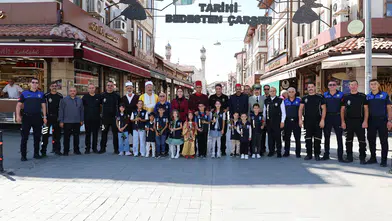 Konya’da zabıtalar çarşıya böyle çıktı! Bakın esnafa ne dağıttılar