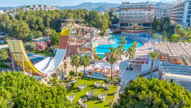 Kazakistanlı içerik üreticisi Alanya’yı keşfetti! Bera Otel'de ağırlandı