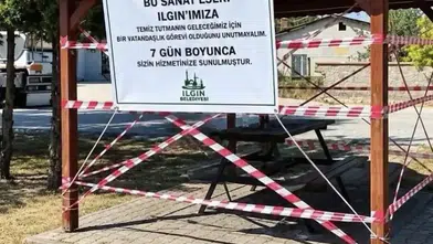 Konya’da kamelyaya asılan yazı dikkat çekti! 7 gün boyunca sergilenecek