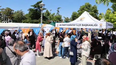 Konya'da aşure bereketi paylaşıldı! Vatandaşlar Kültürpark'ta buluştu