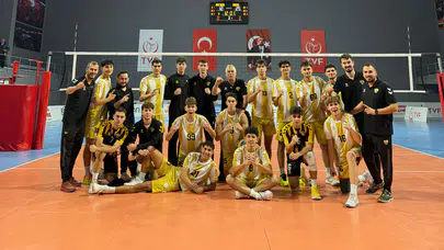 Voleybolda Konya Büyükşehir fırtınası esiyor