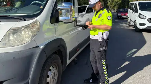 Konya'da okul önlerinde polis denetimi! Güvenlik önlemleri üst seviyede