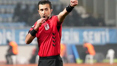 Kasımpaşa - Konyaspor maçının hakemi açıklandı! İşte 6. hafta hakemleri