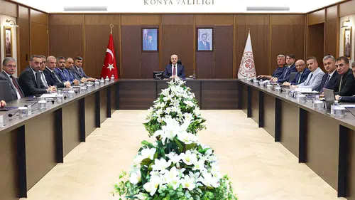 Konya Valiliği'nde aile odaklı kritik zirve! Tüm kurumlar harekete geçti