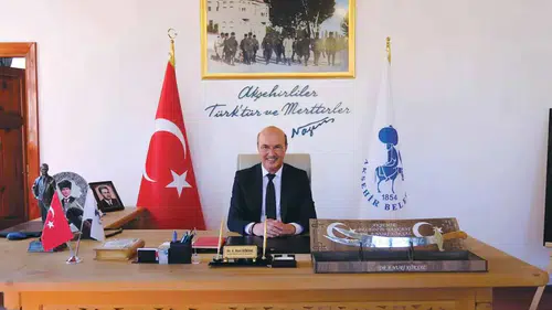 Konya'da flaş gelişme! Başkan ve 14 meclis üyesi istifa etti