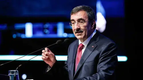 Cumhurbaşkanı Yardımcısı açıkladı! Enflasyonun tek haneye düşeceği yıl belli oldu