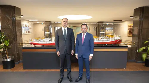 Altunyaldız: Türkiye enerjide küresel aktör olma yolunda
