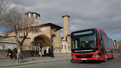 Konya’da toplu ulaşımda büyük değişiklik! Bazı hatlar yenilendi