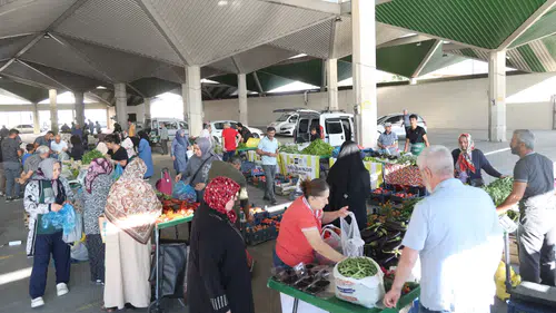 Konya’da köyden gelen ürünler burada satılıyor! Her cumartesi kuruluyor