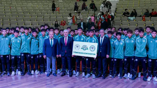 Konyaspor'un gençleri, Cumhuriyet Bayramı kutlamasına katıldı