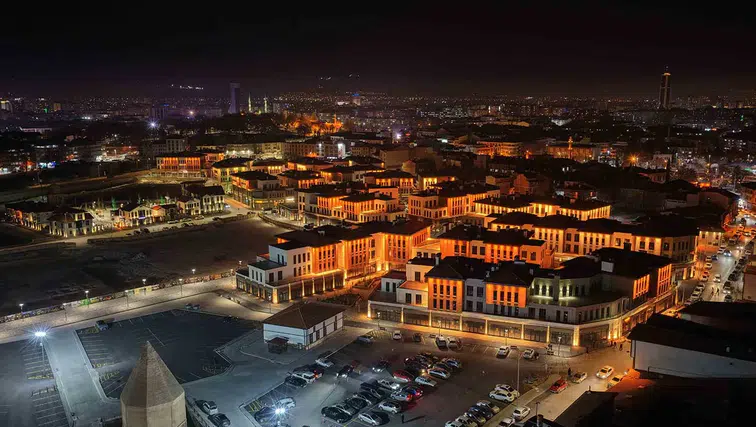 Konya Suriçi Çarşısı’nda belediyeye ait dükkan ve ofisler yatırımcıya açılıyor