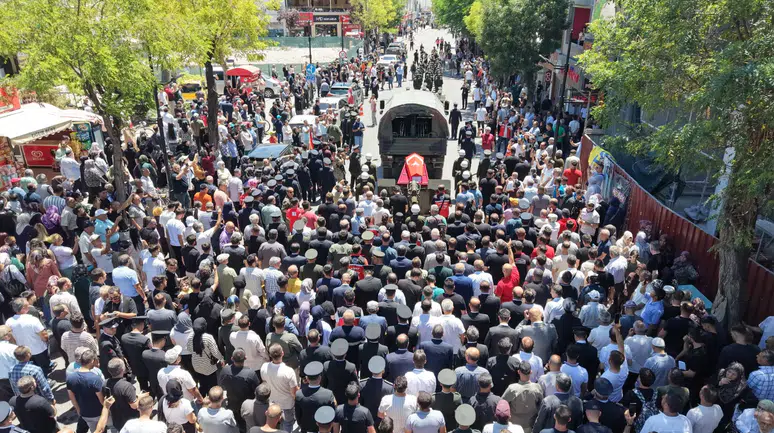Tedavi gördüğü hastanede şehit düşmüştü! Son yolculuğuna uğurlandı