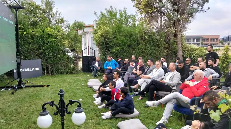 Konya’da dünya kupası heyecanı! ASRİAD, milli maçta buluştu