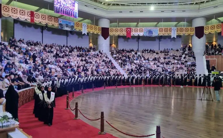 Konya’da hafızlık sevinci! Taçlar takıldı