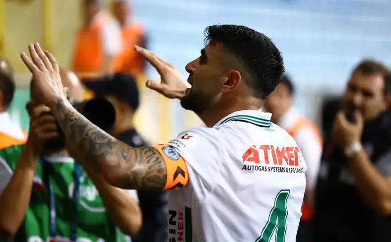 Konyaspor kaptanı Adil Demirbağ'dan Milli Takım sözleri!