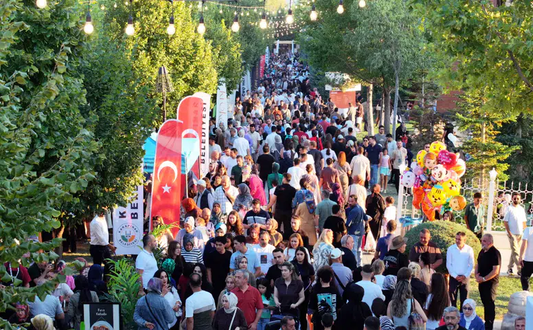 Konya GastroFest’e adeta akın ettiler! Yüz binlerce kişi geldi
